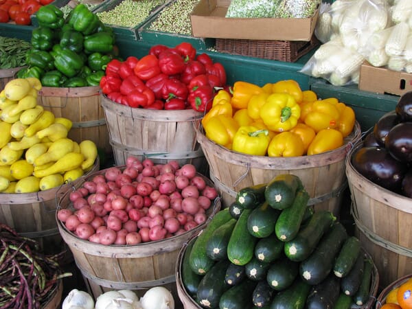 Farmers-Market-Fresh-Produce-Photo