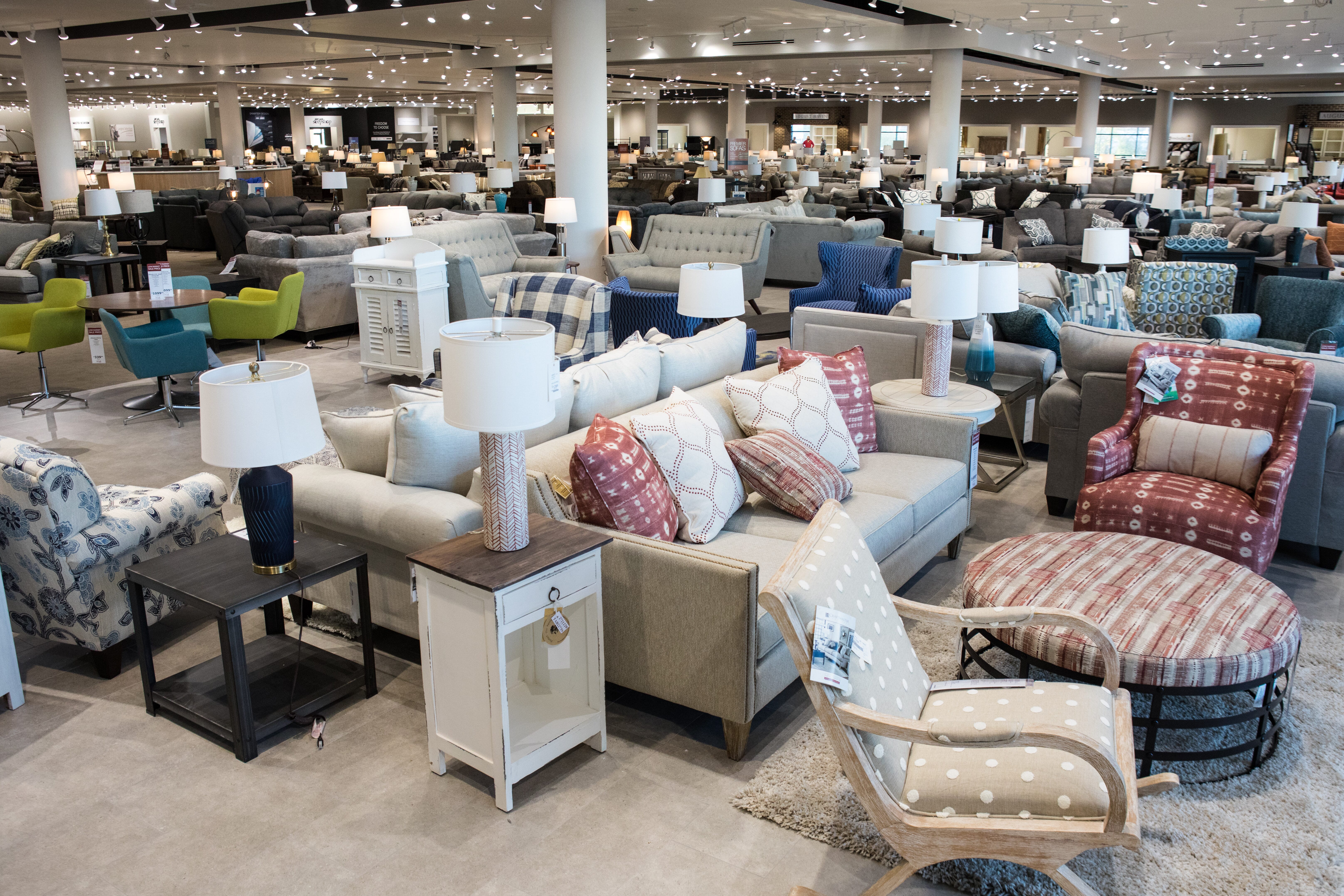 a look inside our new appleton store - wg&r furniture